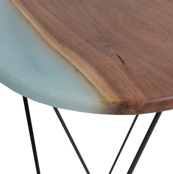 Natural sidr wood and resin side table