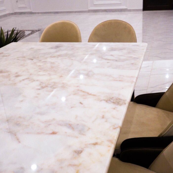 Malimbo dining table