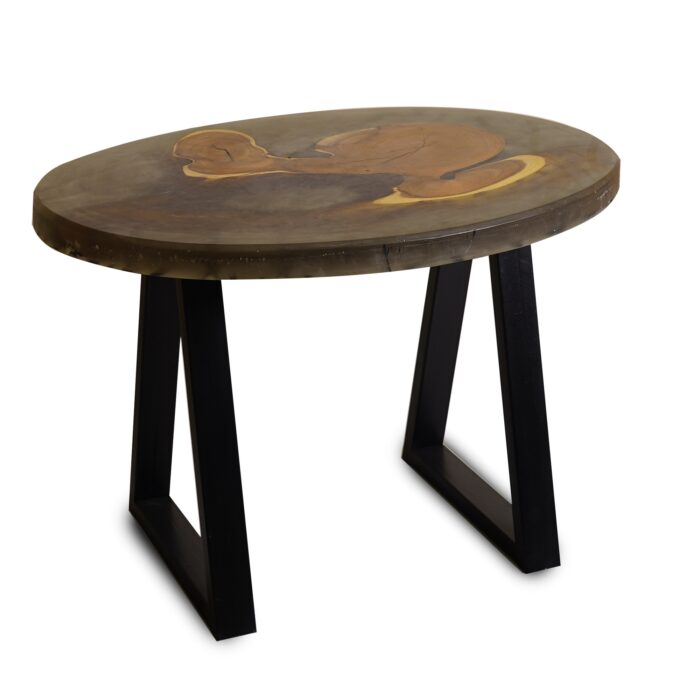 Side service table of natural wood