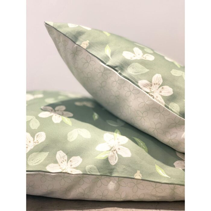 Kiwi Flower Cushion