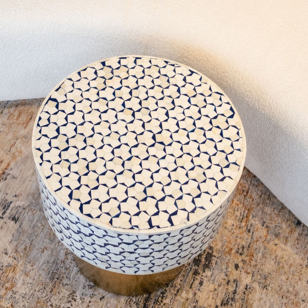 tagua serving table