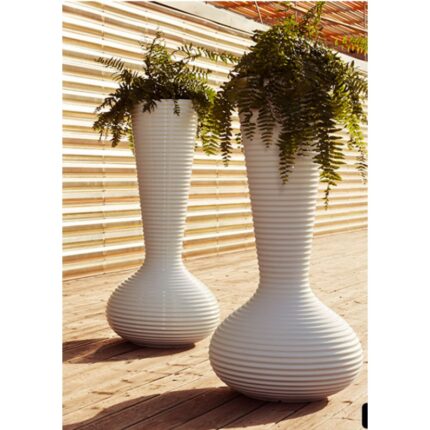 Bloom Planter White color Ø88 x 187 cm